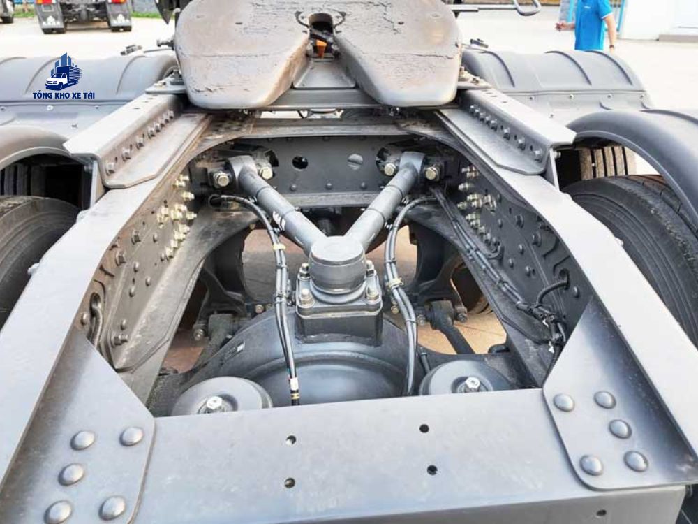 Xe đầu kéo ChengLong H7 470HP Mới Nhất