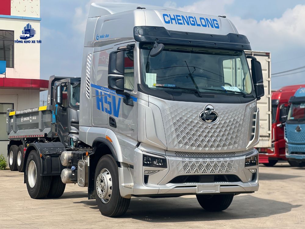 Đầu kéo 1 cầu Chenglong H5V 310Hp