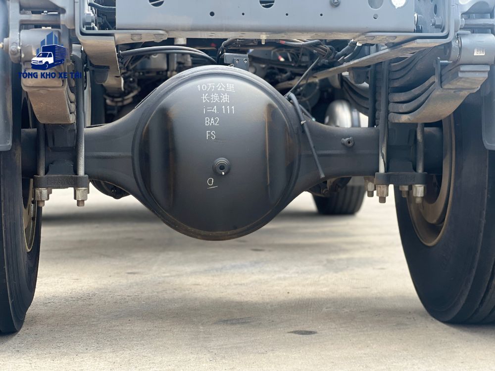 Đầu kéo 1 cầu Chenglong H5V 310Hp