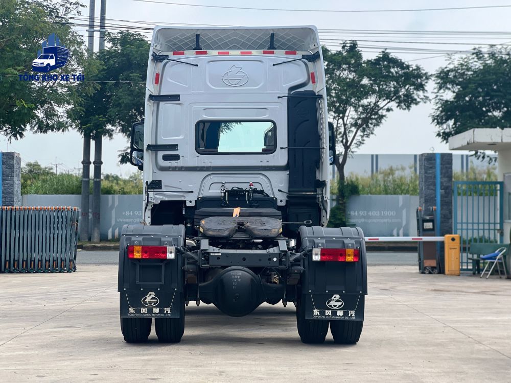 Đầu kéo 1 cầu Chenglong H5V 310Hp