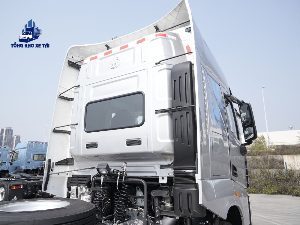 Đầu kéo Chenglong 450Hp cabin HK