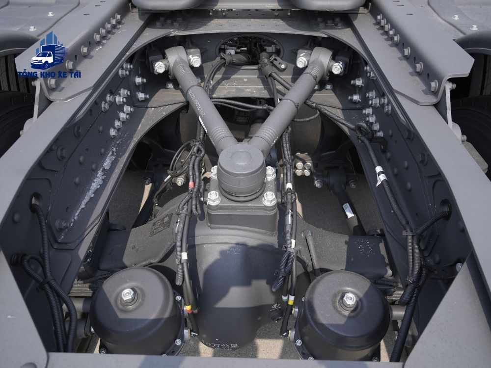 Đầu kéo Chenglong 450Hp cabin HK