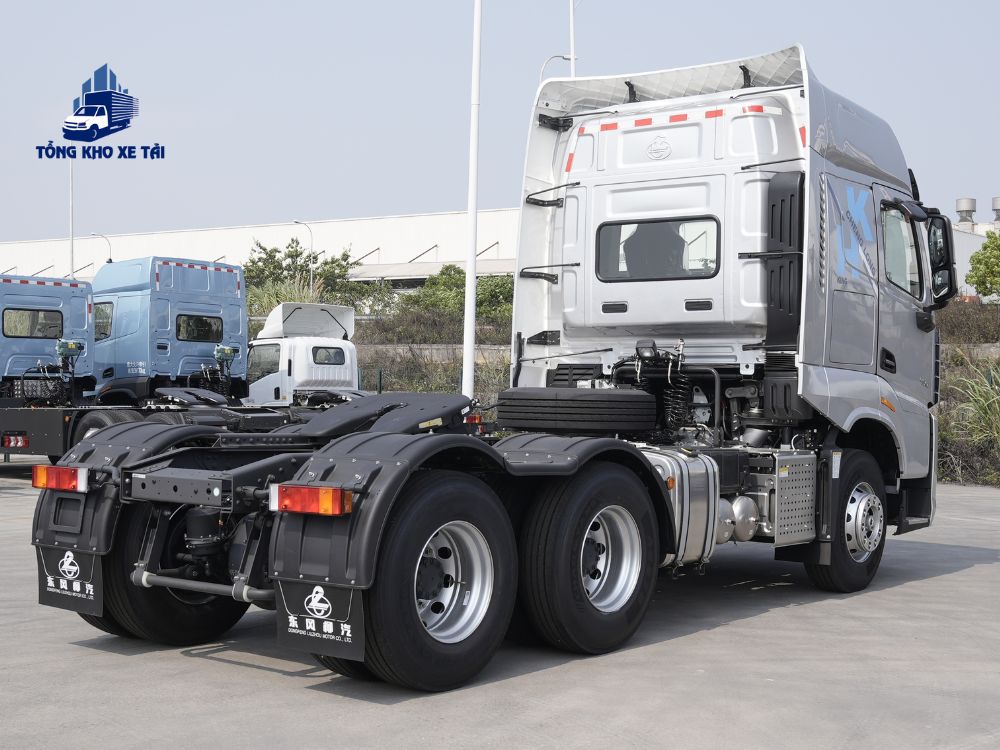 Đầu kéo Chenglong 450Hp cabin HK