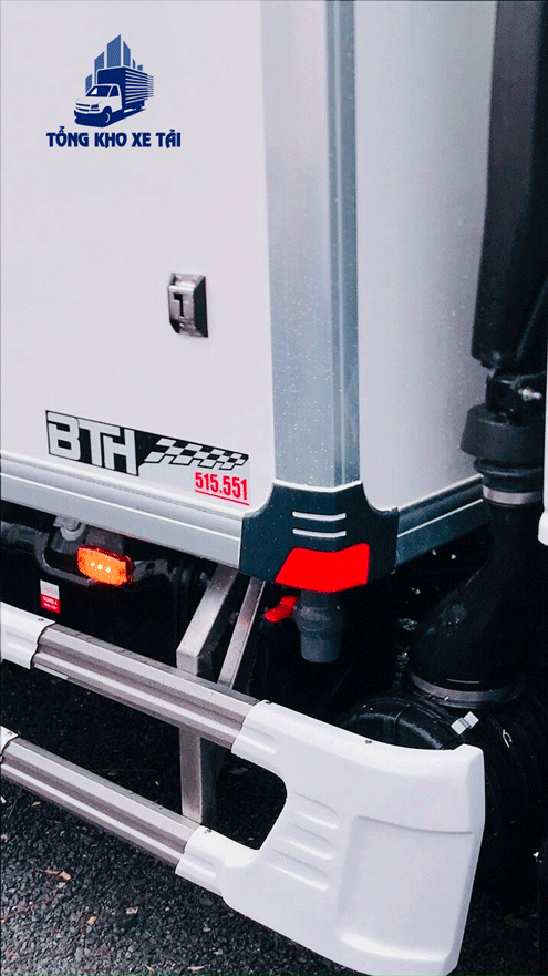 chi tiết thùng xe chenglong m3 đông lạnh