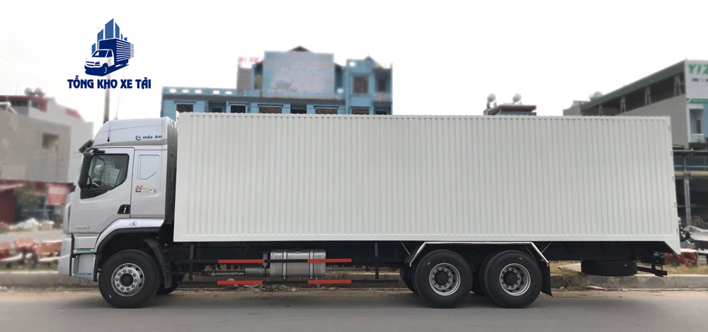 xe tải thùng kín 3 chân hãng Chenglong Hải Âu