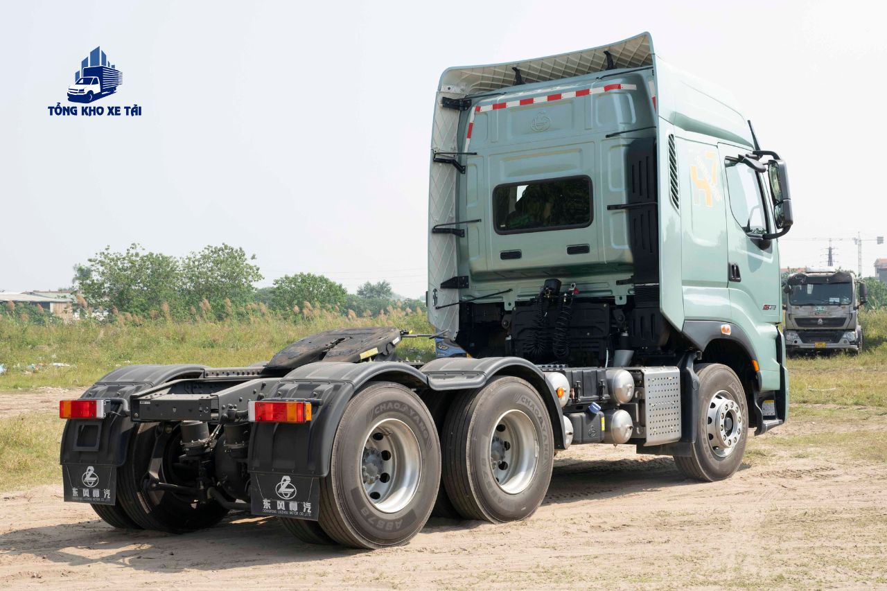 Đầu kéo ChengLong H7 410HP MegaX 2025