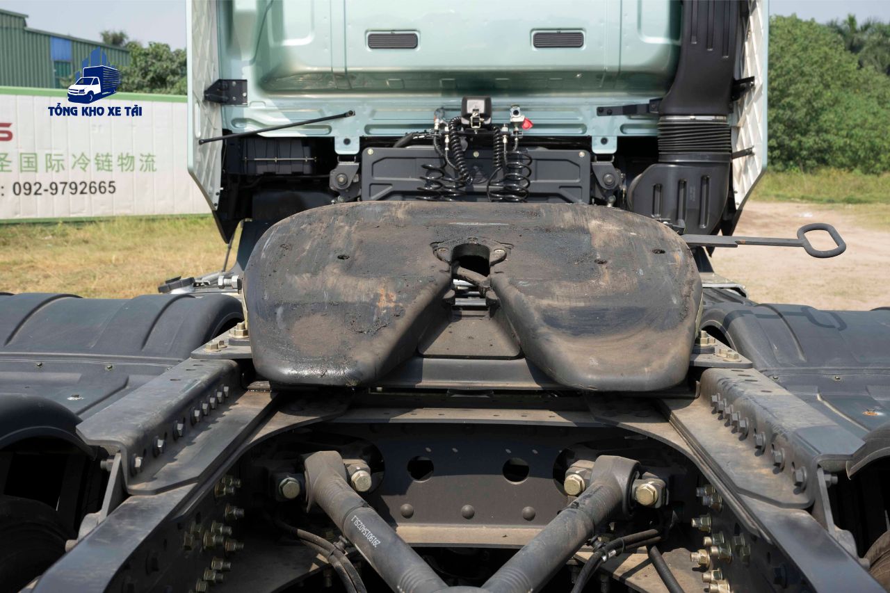 Đầu kéo ChengLong H7 410HP MegaX 2025