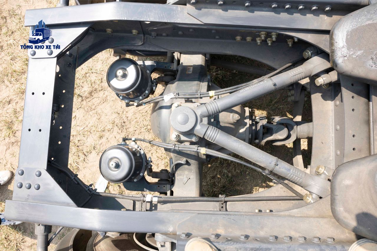 Đầu kéo ChengLong H7 410HP MegaX 2025