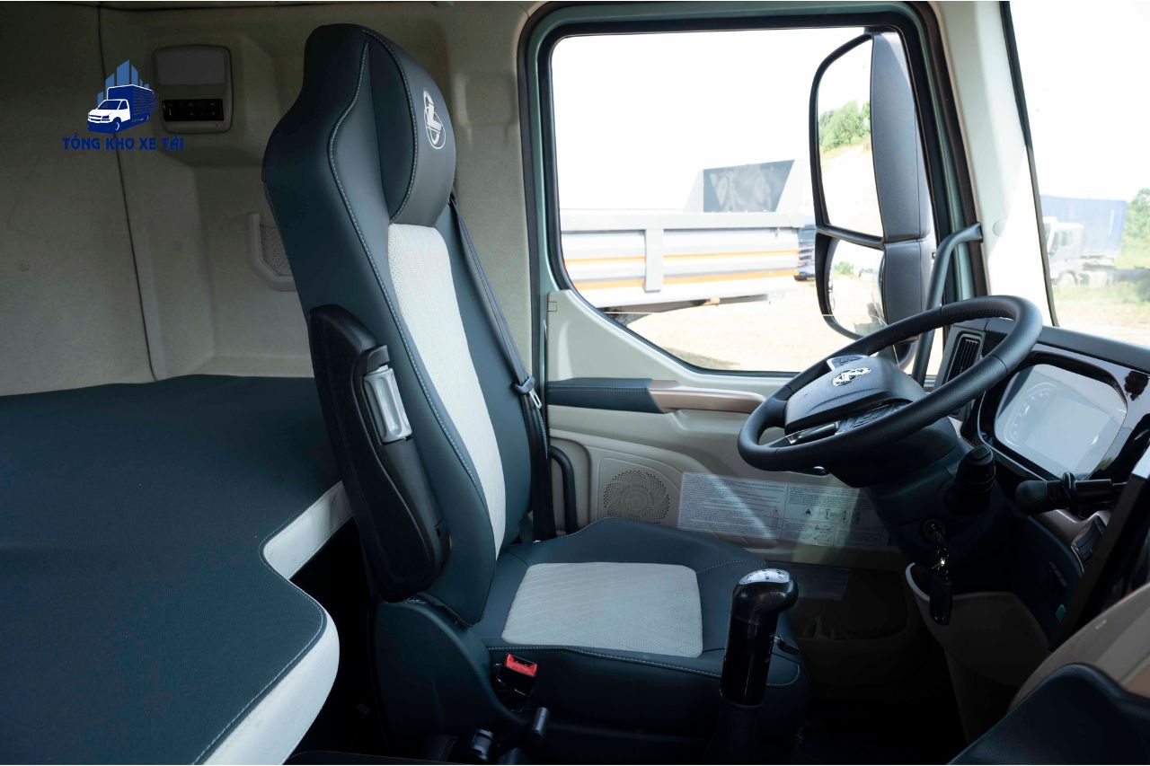 Đầu kéo ChengLong H7 410HP MegaX 2025