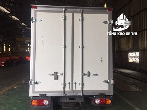cửa xe tải thùng đông lạnh 1,5 tấn hyundai