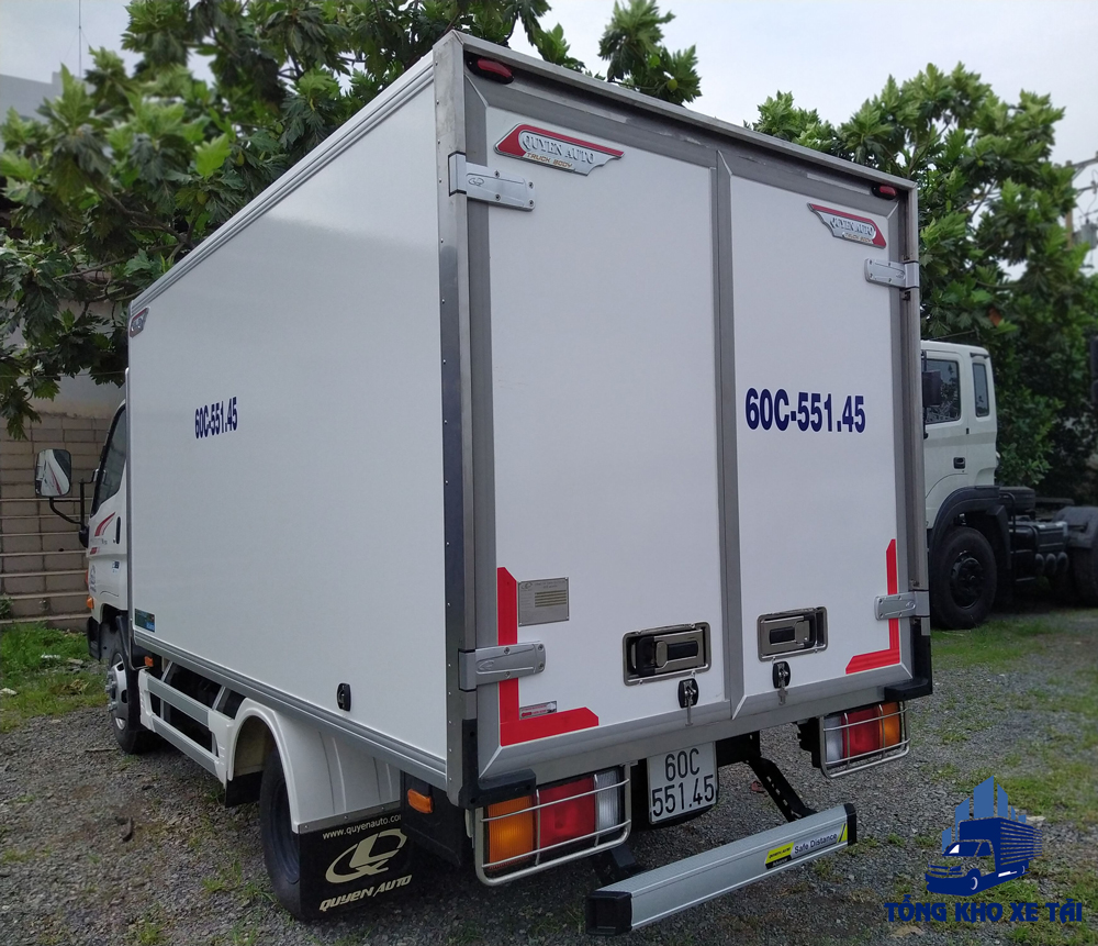 xe tải thùng đông lạnh 2,5 tấn hyundai